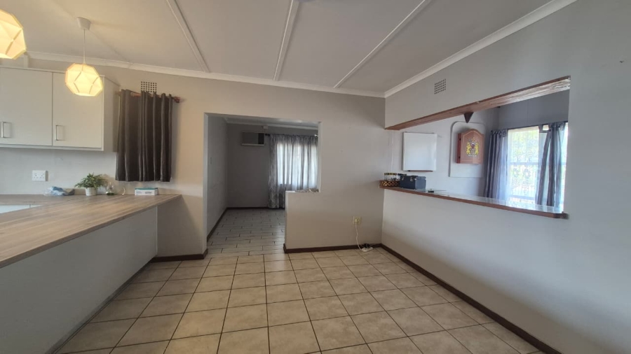 3 Bedroom Property for Sale in Meiringspark Western Cape